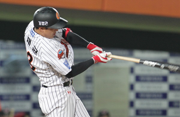 리드오프 황재균선수의 2루타 2루타 안타 안타